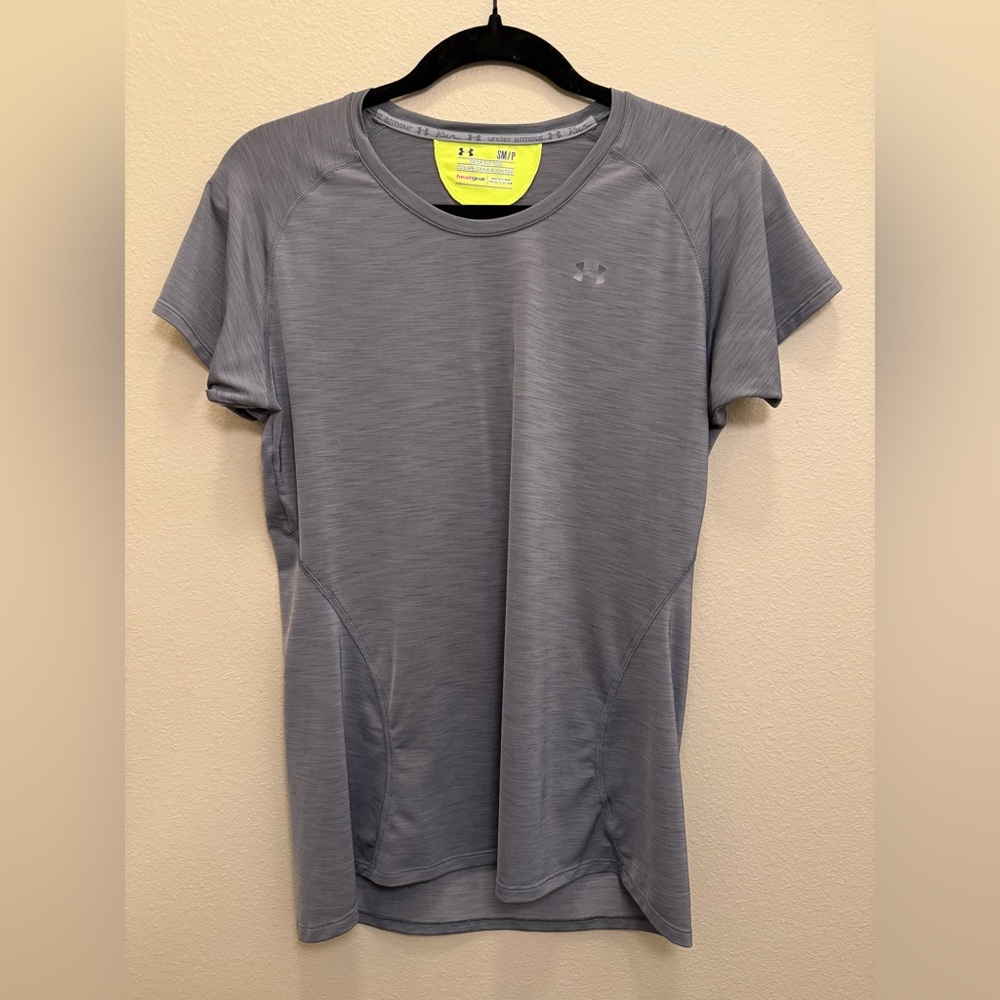 gray under armour athletic tee